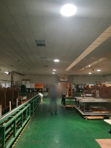 正能量无电照明系统在厂房应用实拍图(室内) 正能量无电照明系统在厂房应用实拍图(室内)
